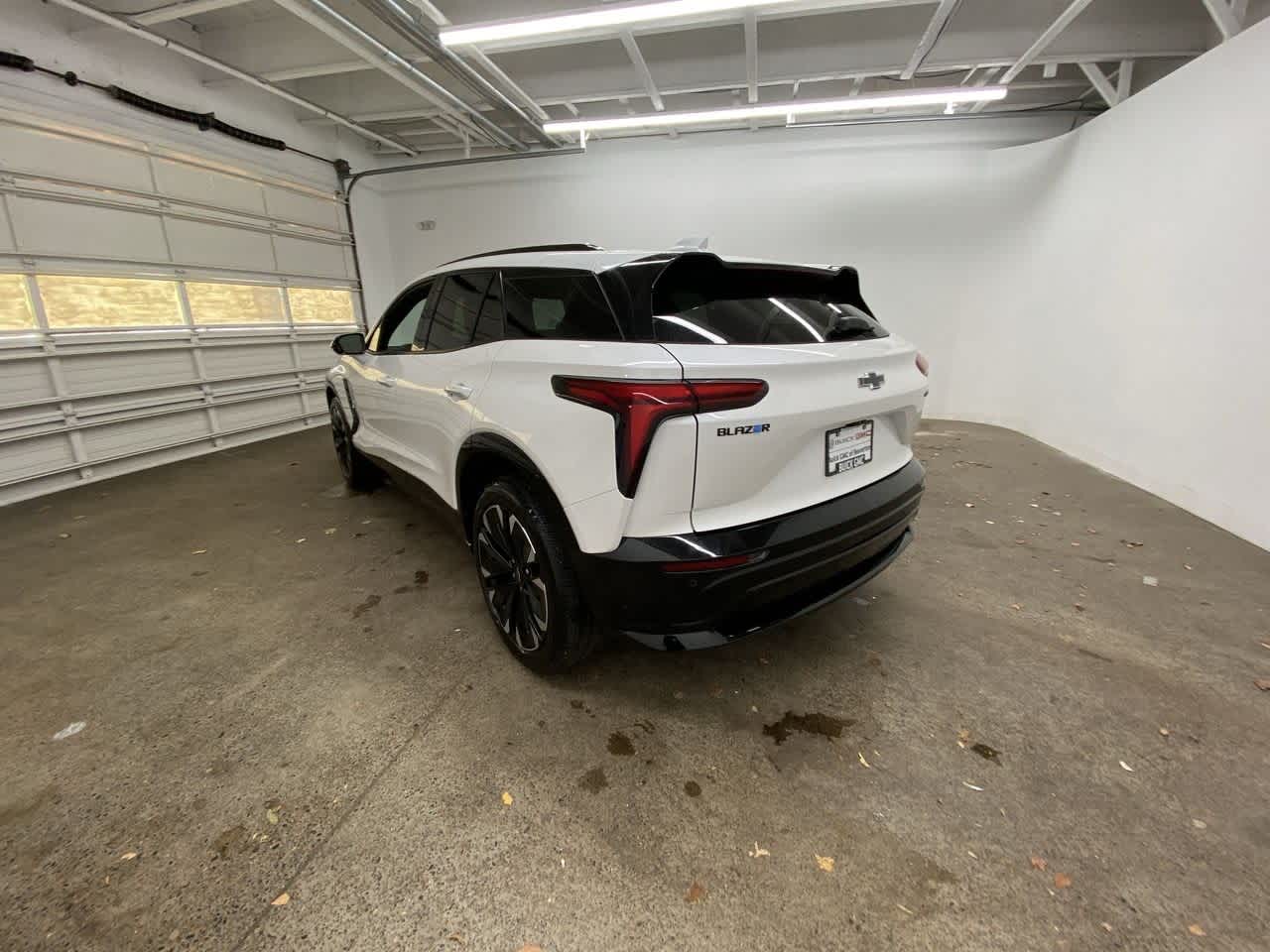 Thumbnail: 2024 Chevrolet Blazer EV - 4