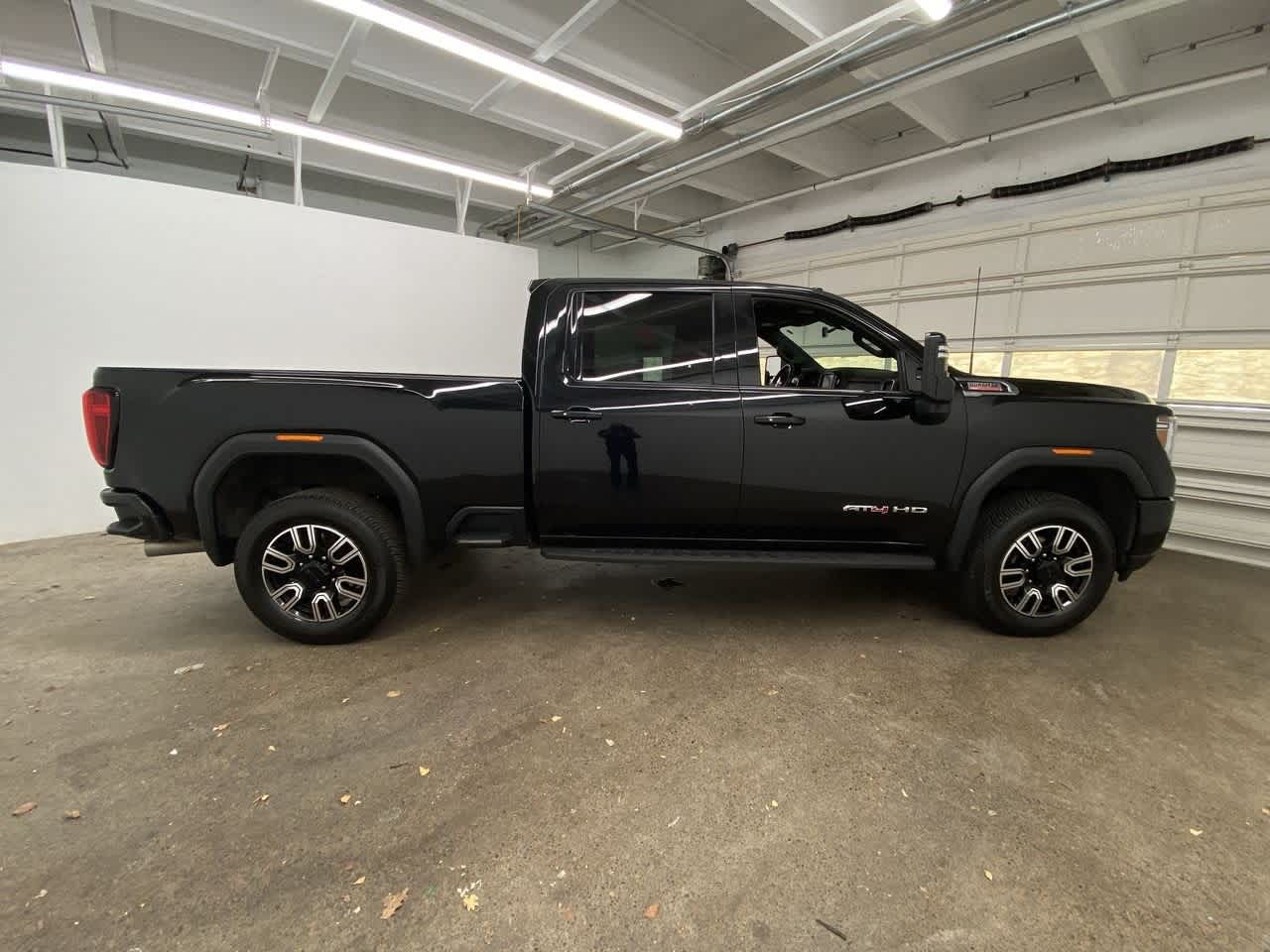 Thumbnail: 2022 GMC Sierra 3500 - 7