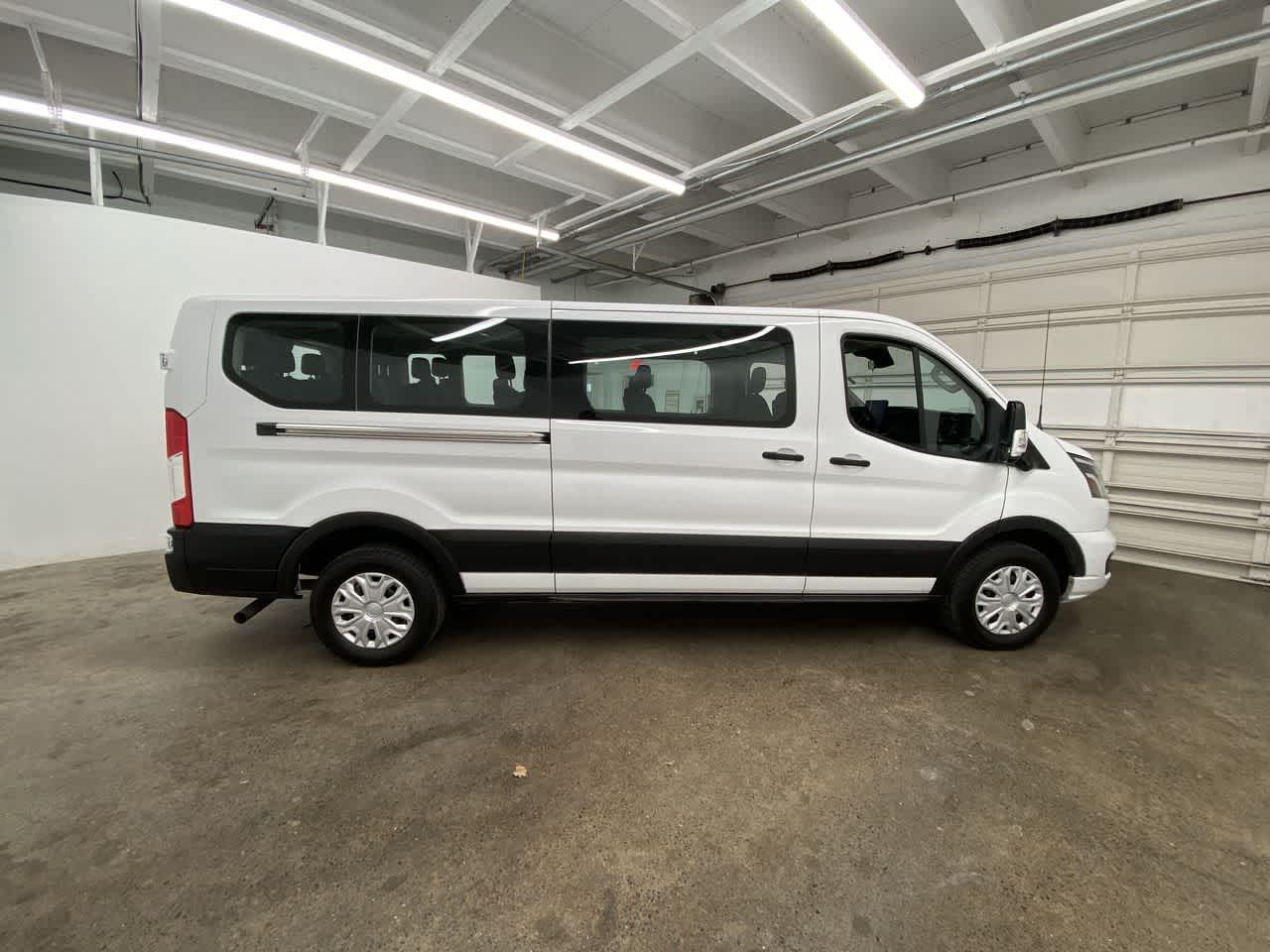 Thumbnail: 2023 Ford Econoline - 7