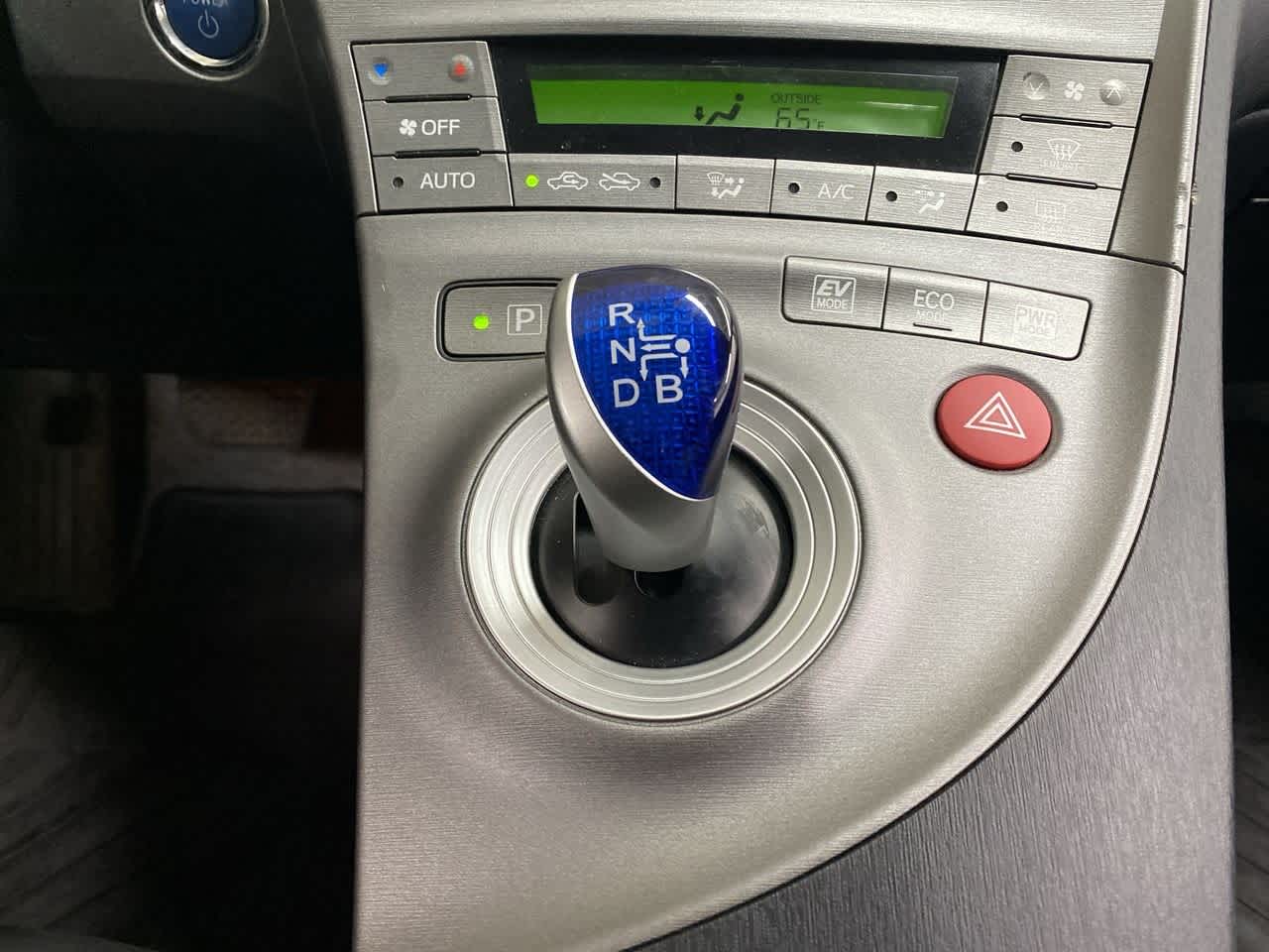 Thumbnail: 2014 Toyota Prius - 27