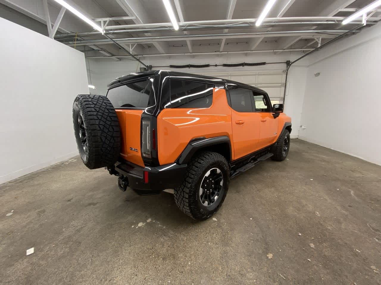 Thumbnail: 2024 GMC Hummer EV - 6