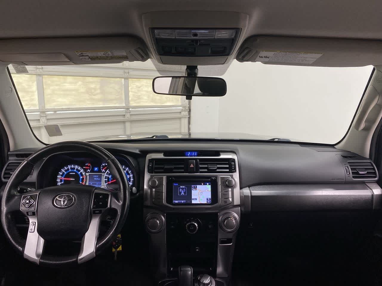 Thumbnail: 2015 Toyota 4Runner - 12