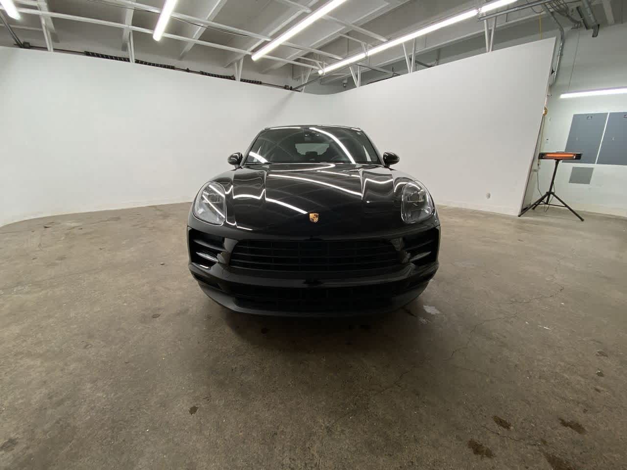 Thumbnail: 2021 Porsche Macan - 9