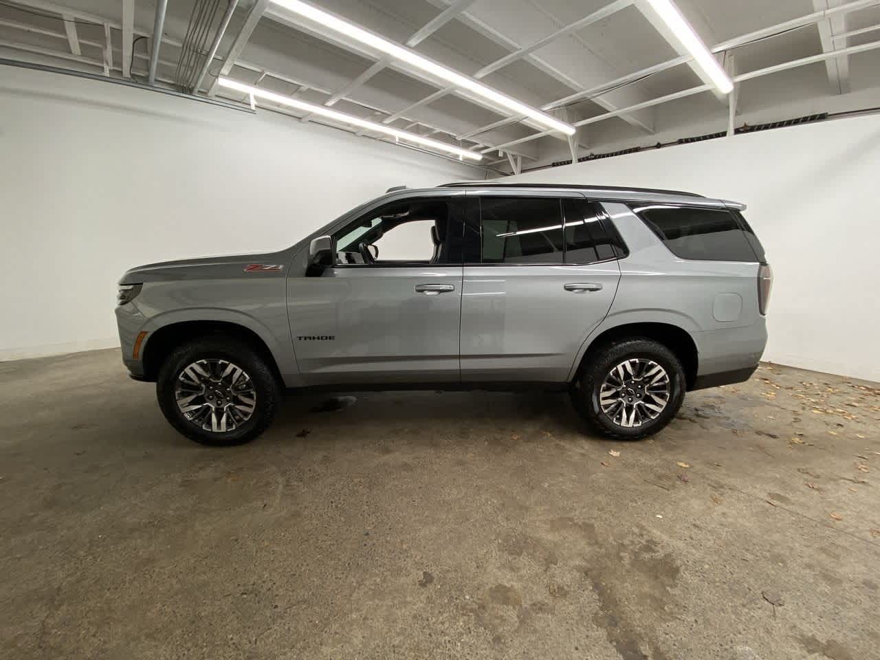 Thumbnail: 2025 Chevrolet Tahoe - 3