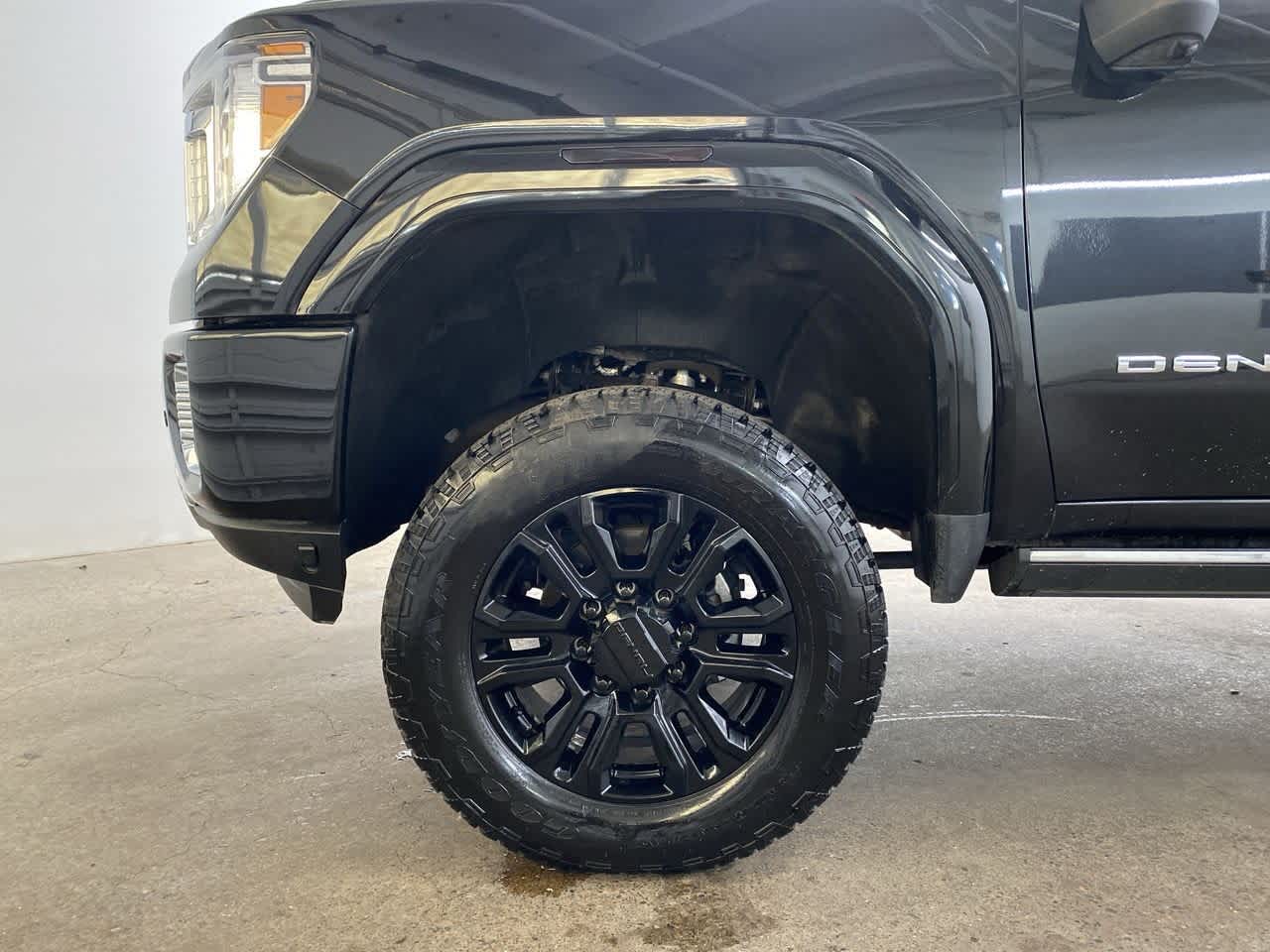 Thumbnail: 2023 GMC Sierra 3500 - 11