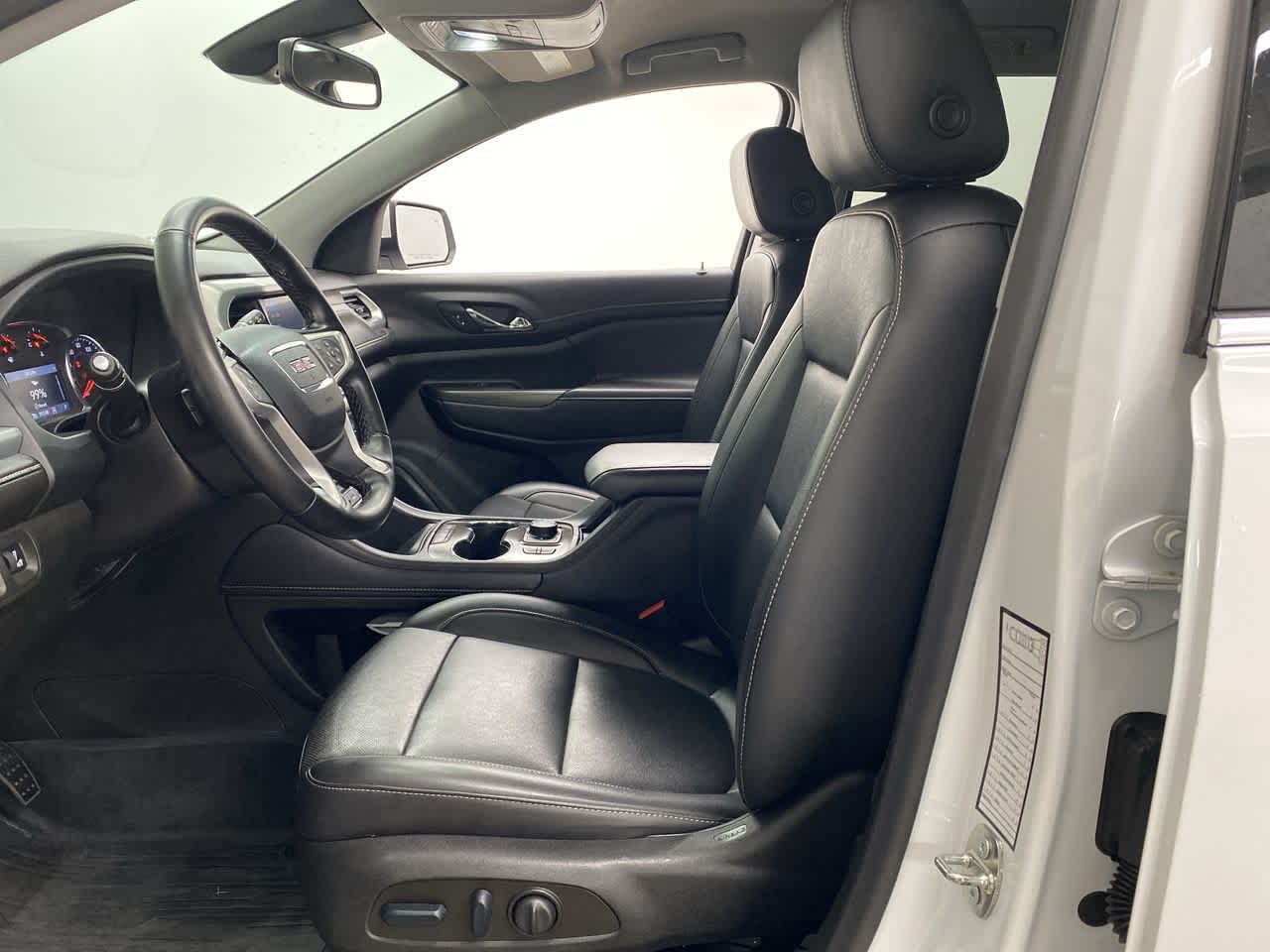 Thumbnail: 2023 GMC Acadia - 14