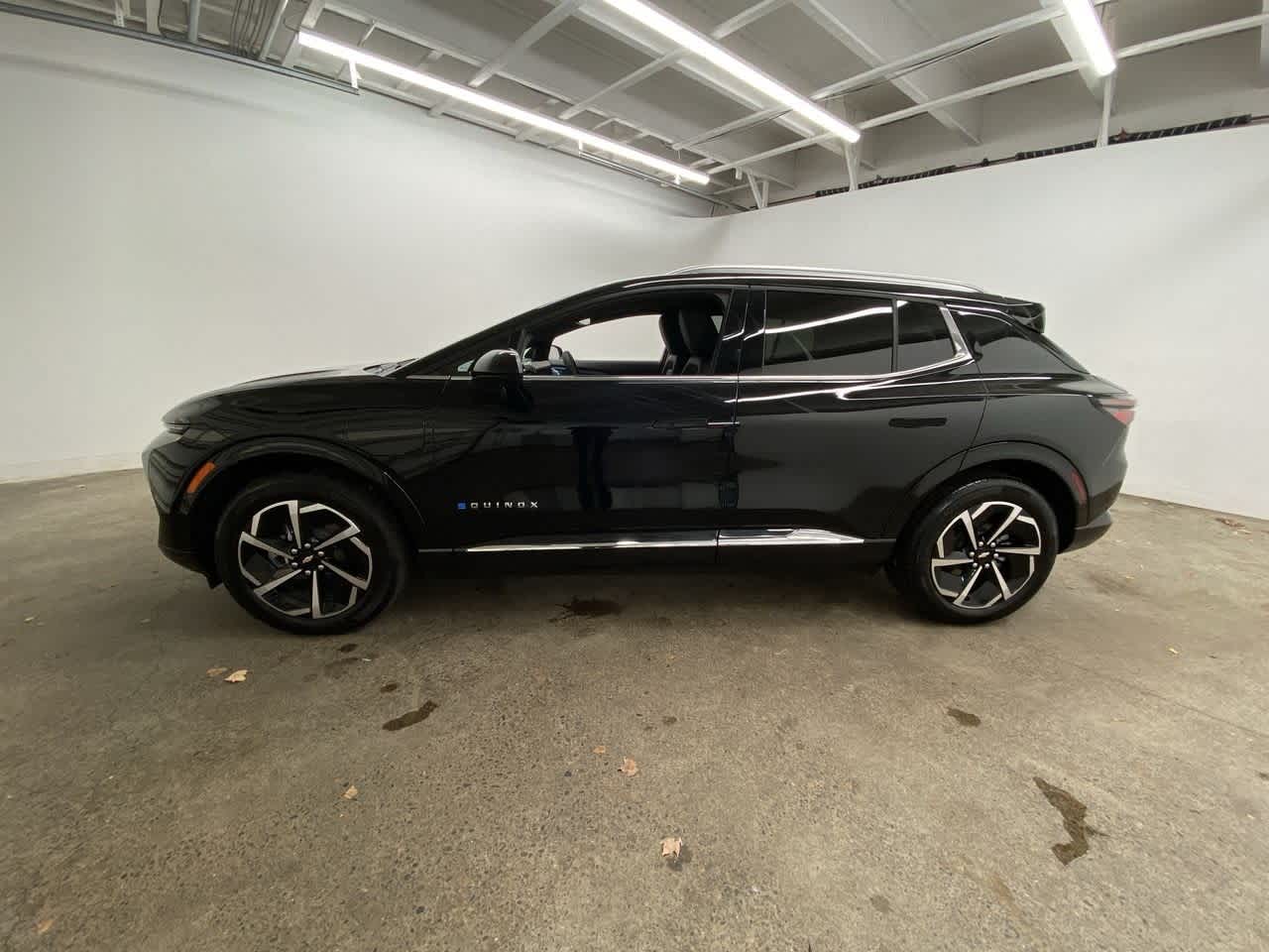 Thumbnail: 2025 Chevrolet Equinox - 3