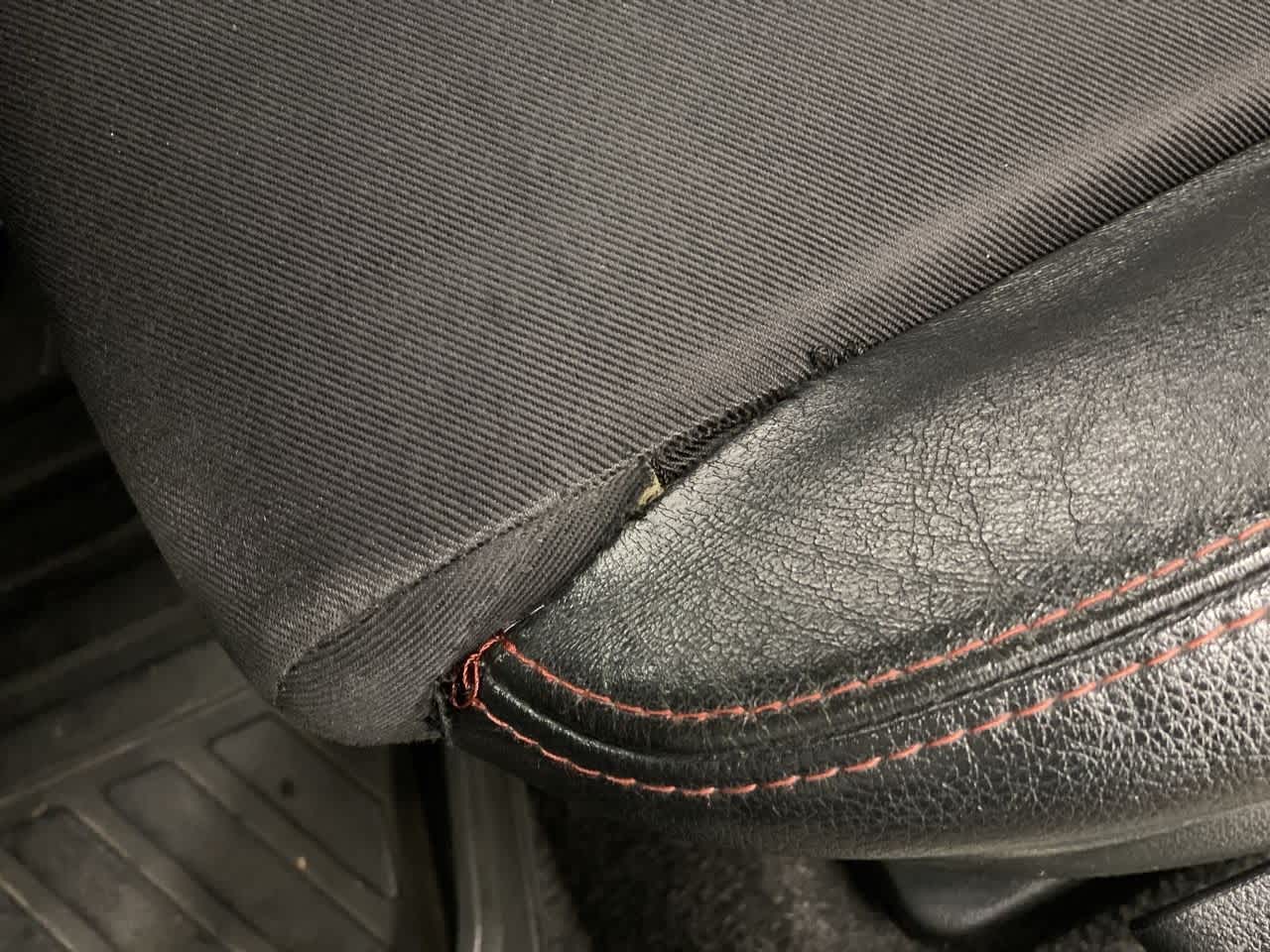 Thumbnail: 2011 Mazda Mazda3 - 35