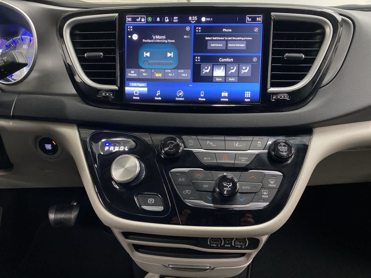 Thumbnail: 2024 Chrysler Pacifica - 24