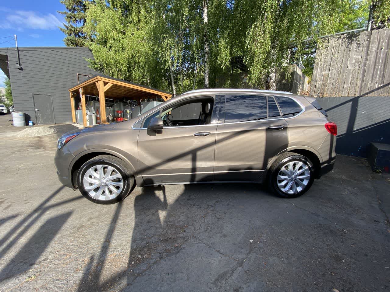 Thumbnail: 2017 Buick Envision - 3