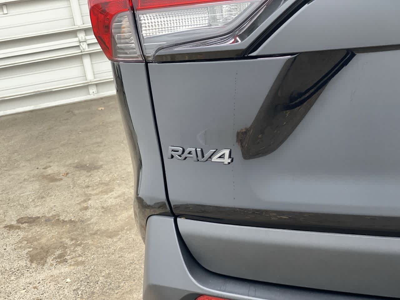 Thumbnail: 2024 Toyota RAV4 - 10