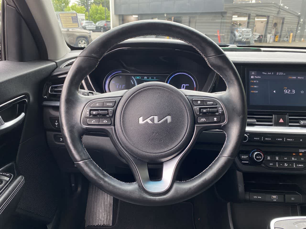 Thumbnail: 2022 Kia Niro - 21