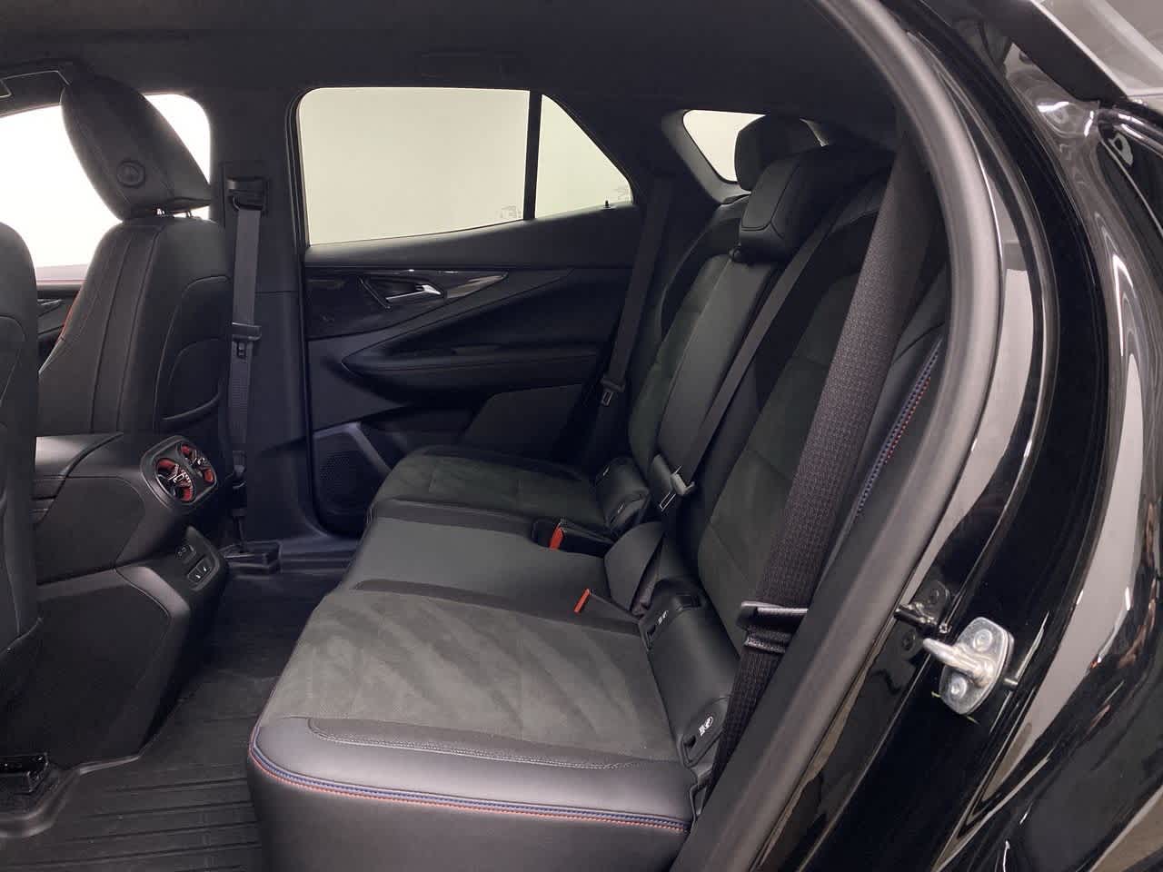 Thumbnail: 2024 Chevrolet Blazer EV - 18