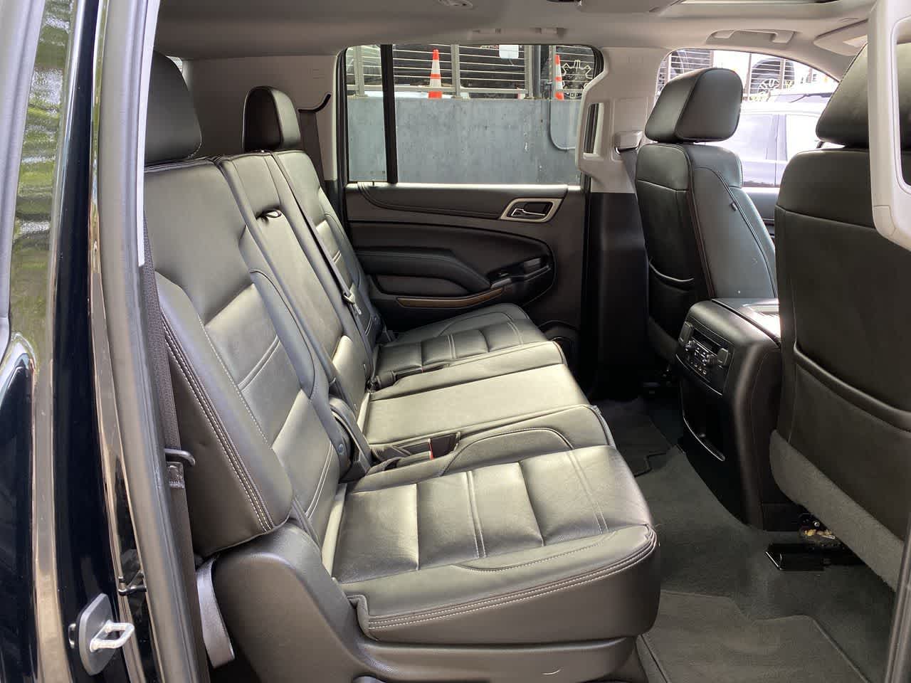 Thumbnail: 2019 GMC Yukon XL - 17