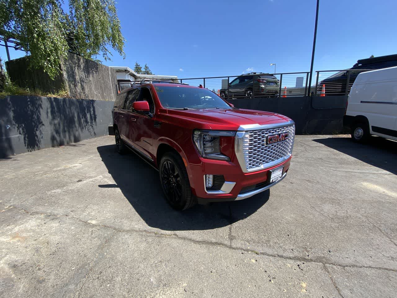 Thumbnail: 2024 GMC Yukon XL - 8