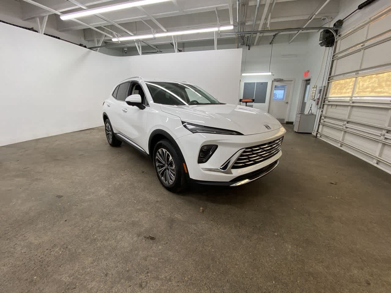 Thumbnail: 2024 Buick Envision - 8