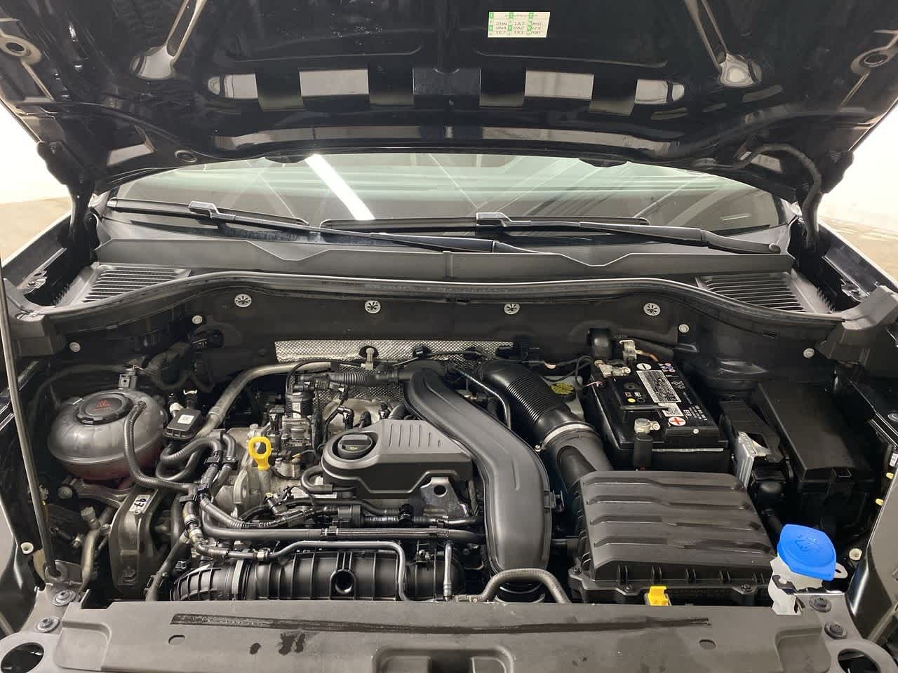 Thumbnail: 2022 Volkswagen Taos - 11