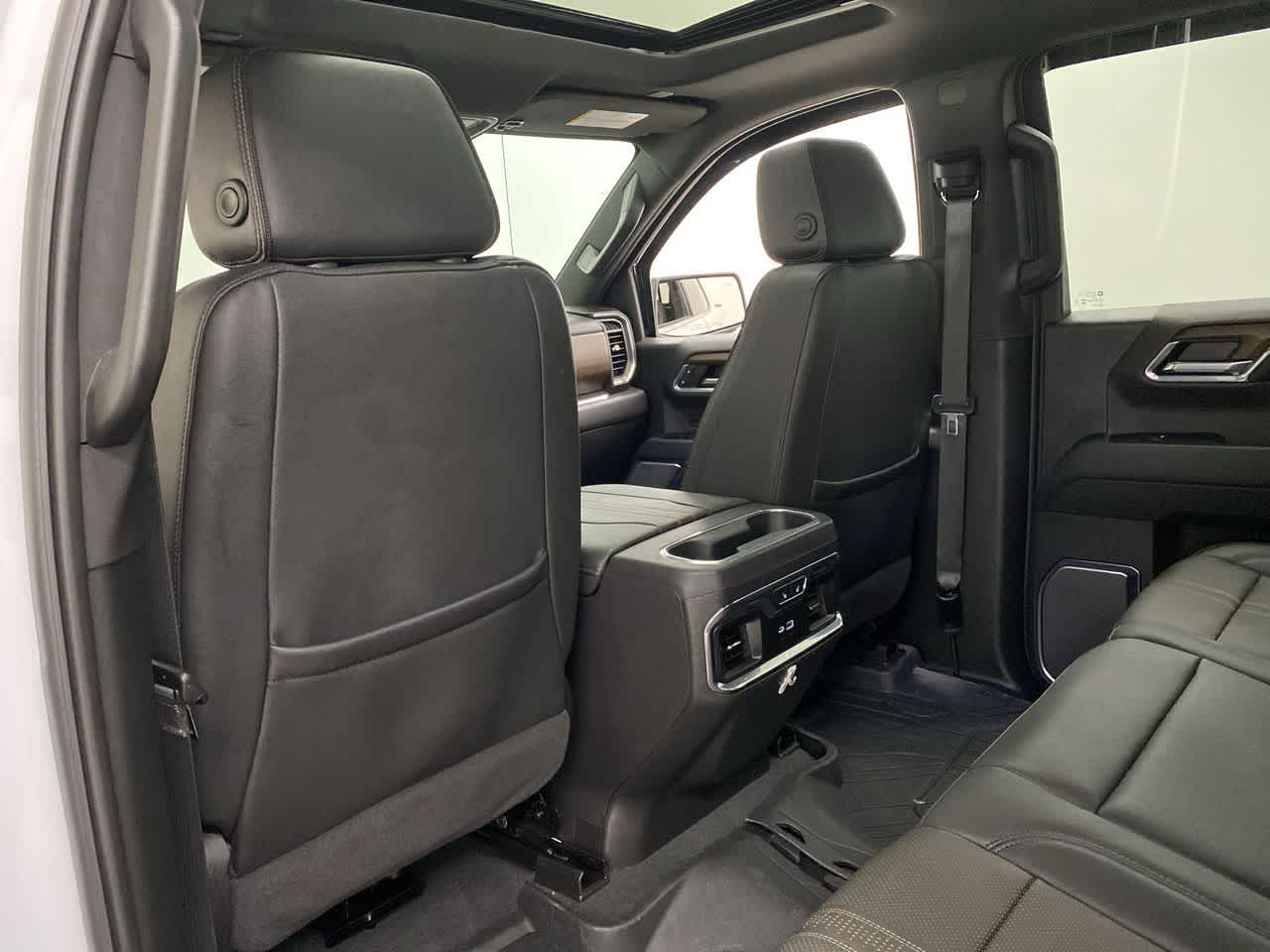 Thumbnail: 2024 Chevrolet Silverado 1500 - 15