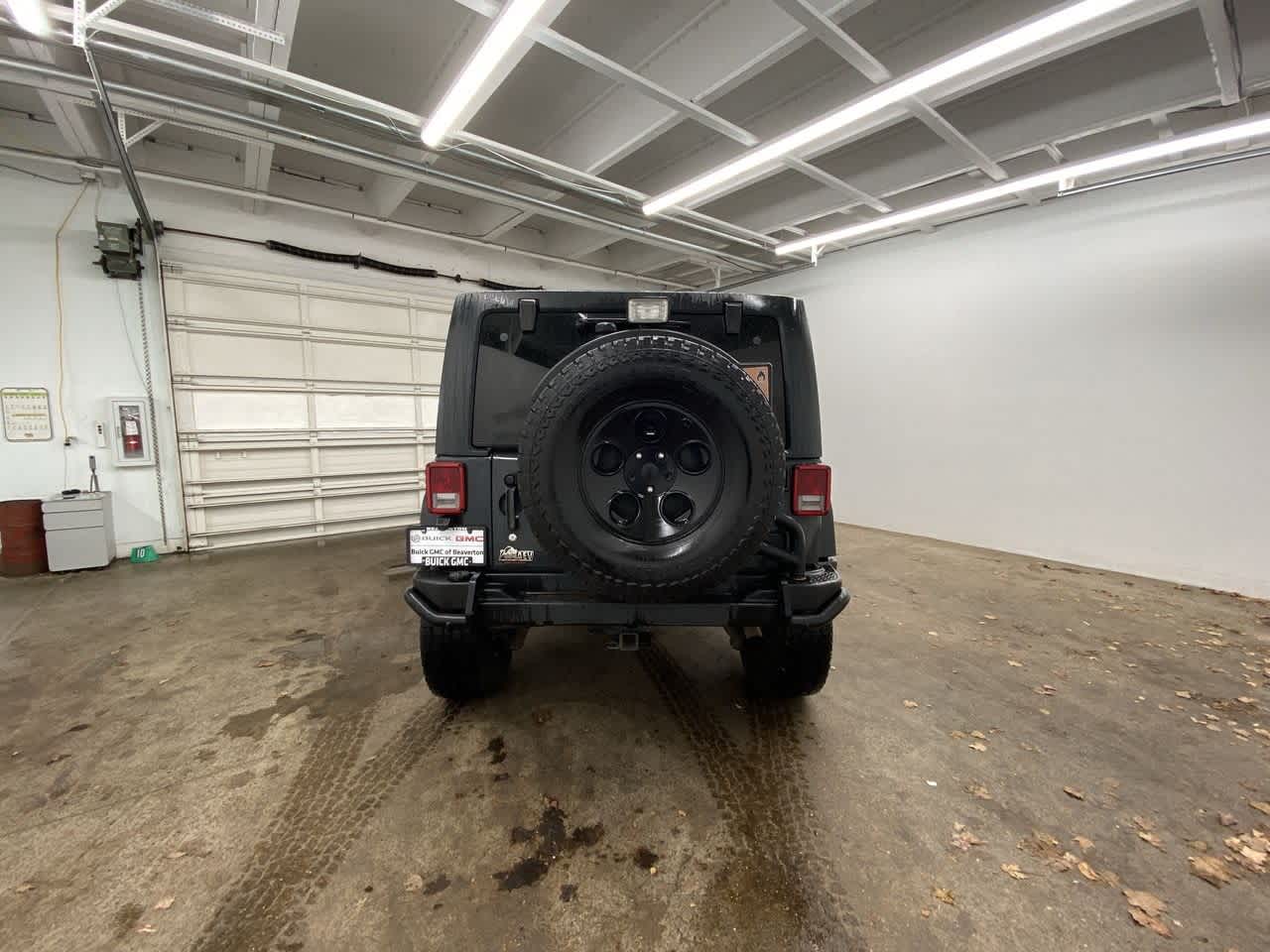 Thumbnail: 2017 Jeep Wrangler - 5