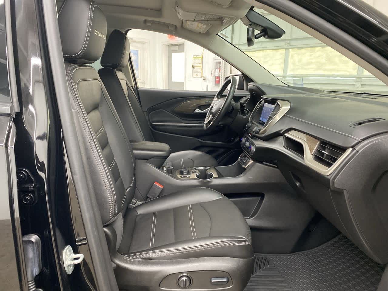 Thumbnail: 2022 GMC Terrain - 18