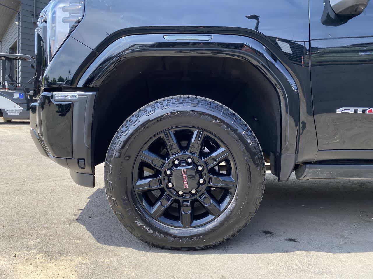 Thumbnail: 2024 GMC Sierra 2500 - 11