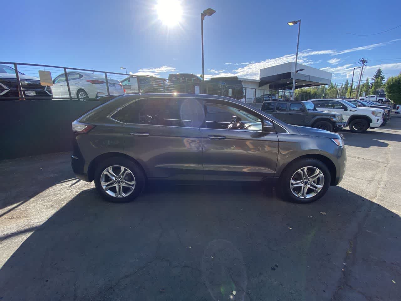 Thumbnail: 2017 Ford Edge - 7