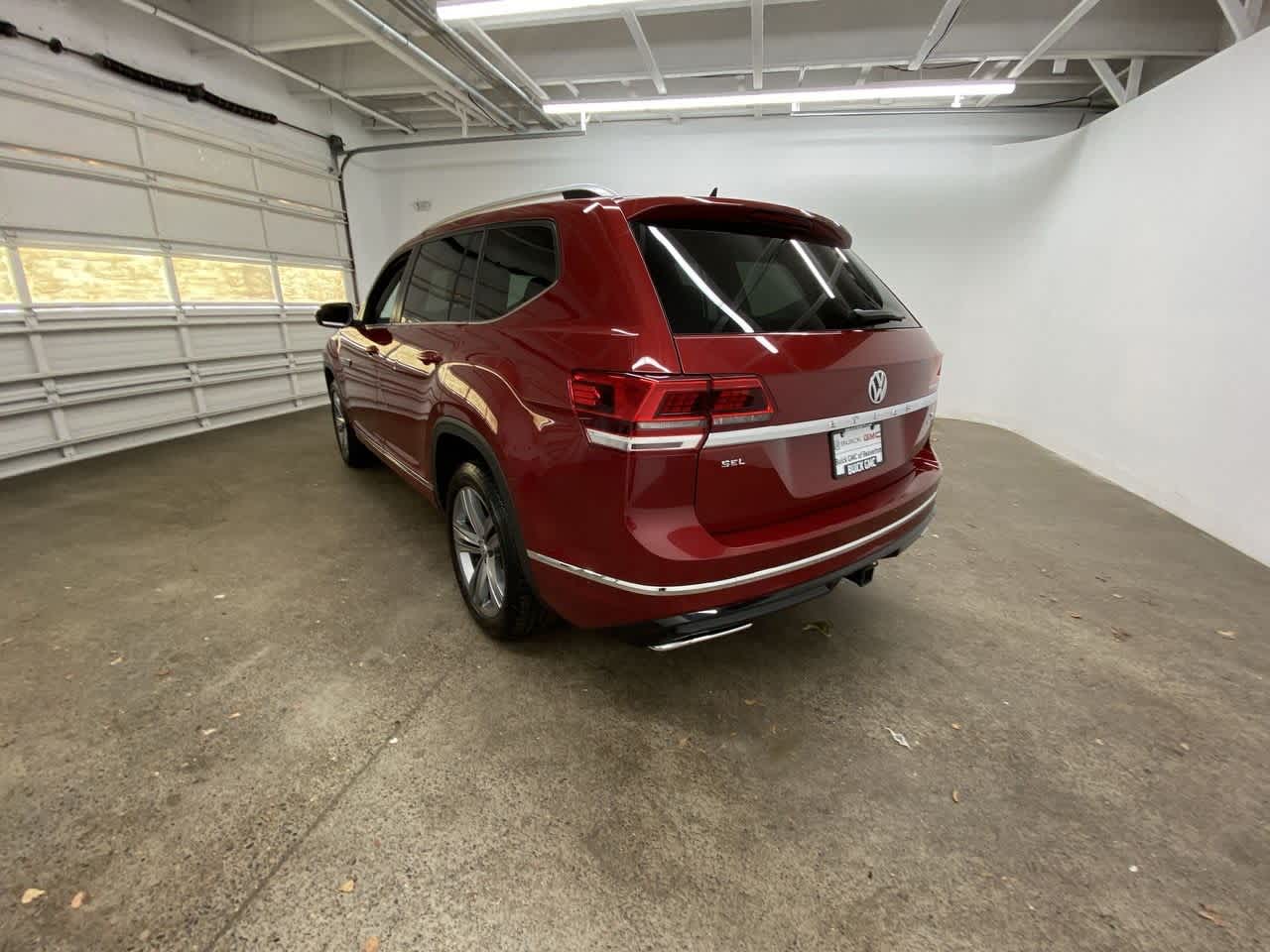 Thumbnail: 2019 Volkswagen Atlas - 4