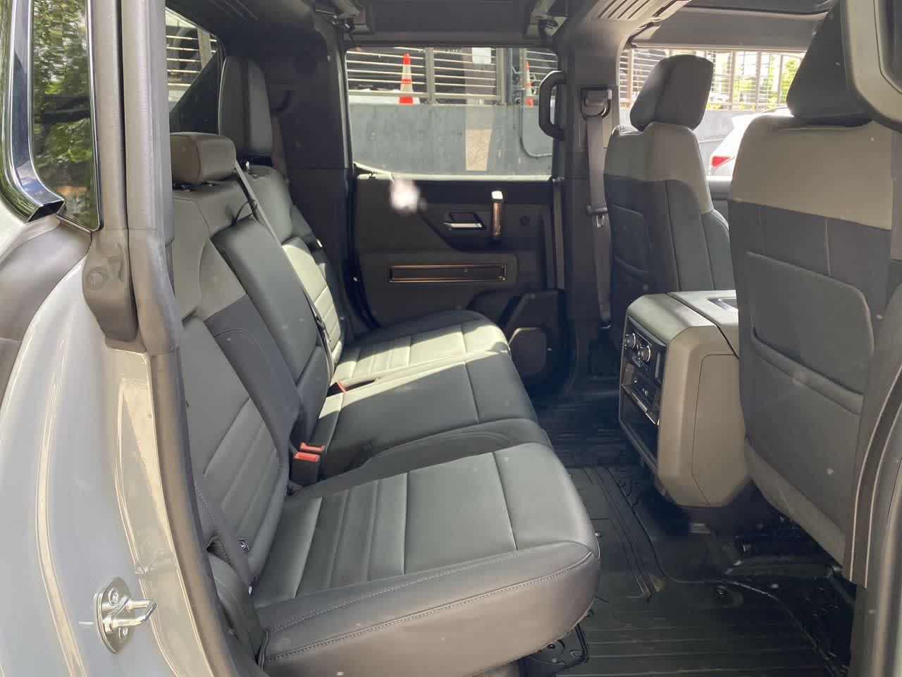 Thumbnail: 2025 GMC Hummer EV - 17