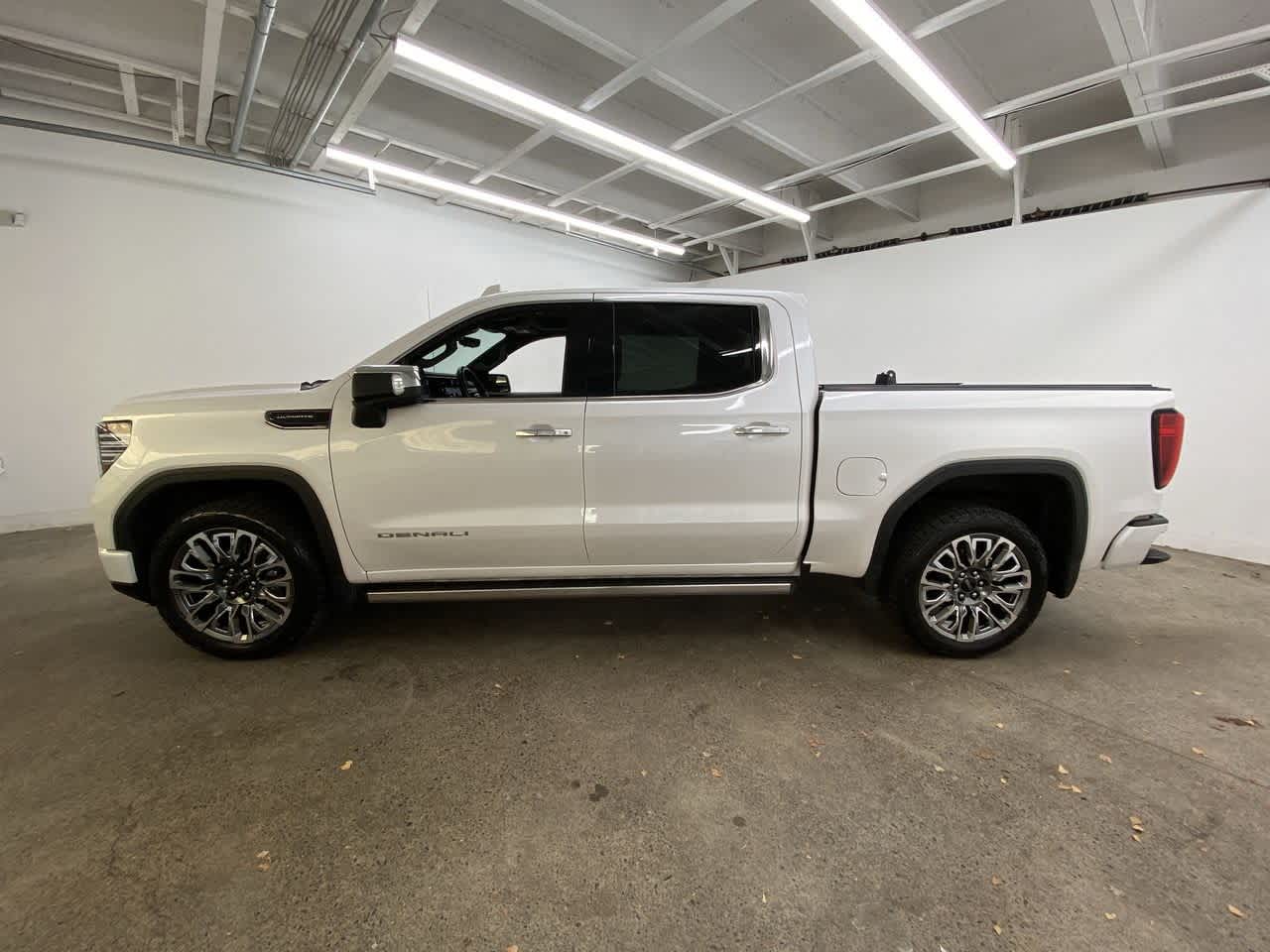 Thumbnail: 2024 GMC Sierra 1500 - 3