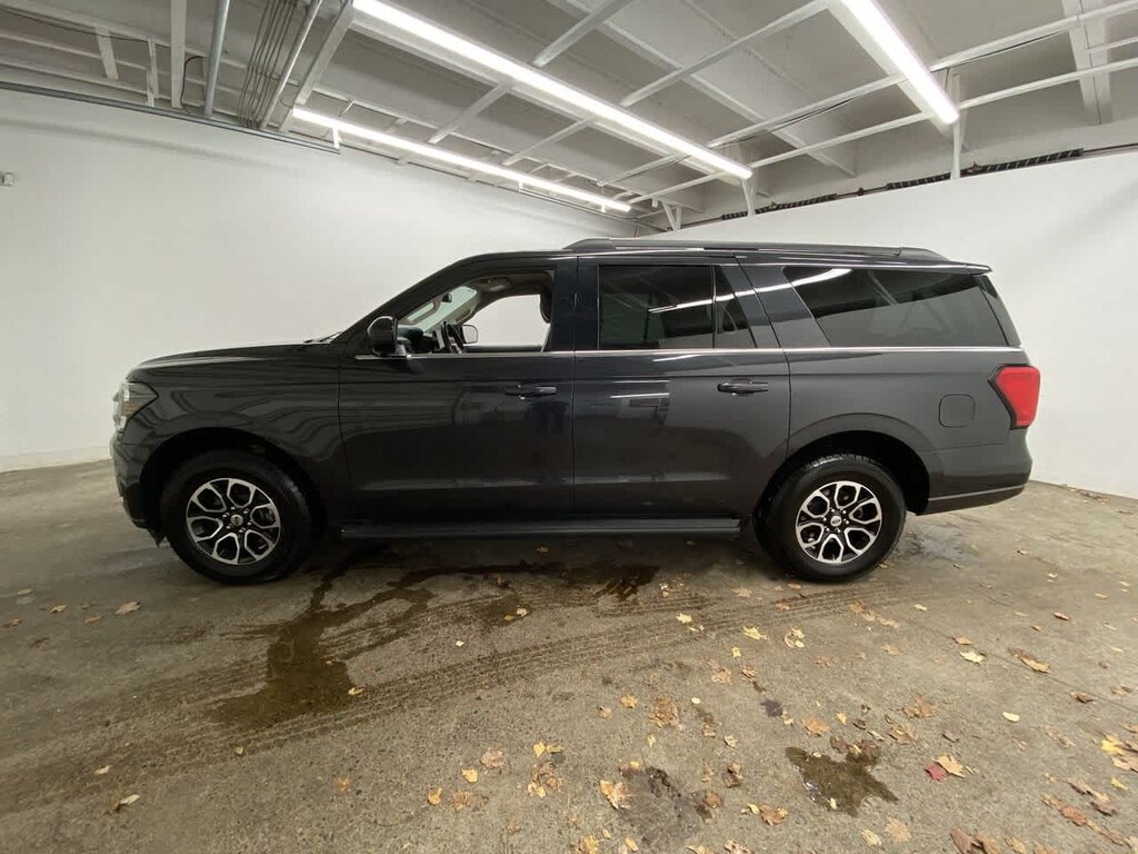 Used 2024 Ford Expedition Max XLT SUV