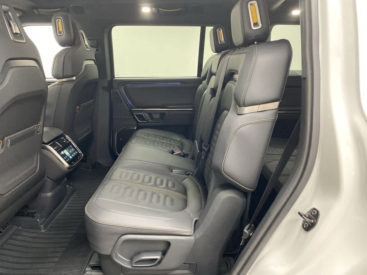 Thumbnail: 2023 Rivian R1S - 17