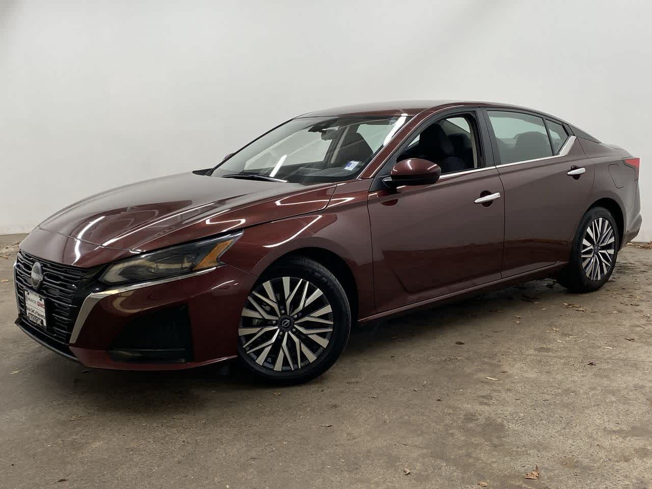 Thumbnail: 2023 Nissan Altima - 1