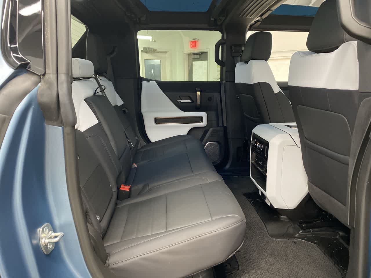 Thumbnail: 2024 GMC Hummer EV - 17