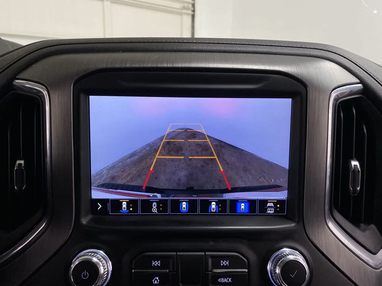 Thumbnail: 2023 GMC Sierra 2500 - 24