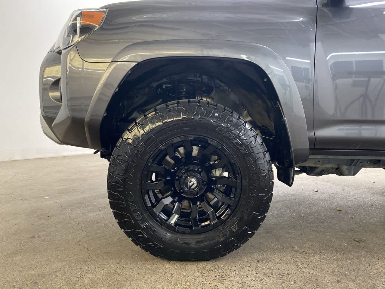 Thumbnail: 2022 Toyota 4Runner - 11