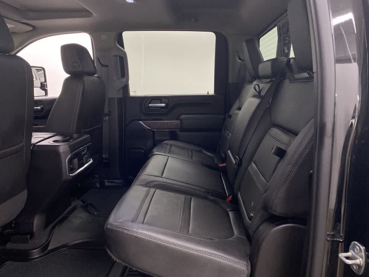 Thumbnail: 2022 GMC Sierra 3500 - 16
