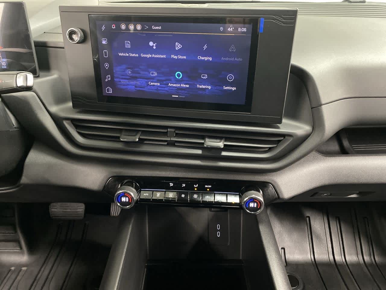 Thumbnail: 2024 Chevrolet Silverado EV - 23