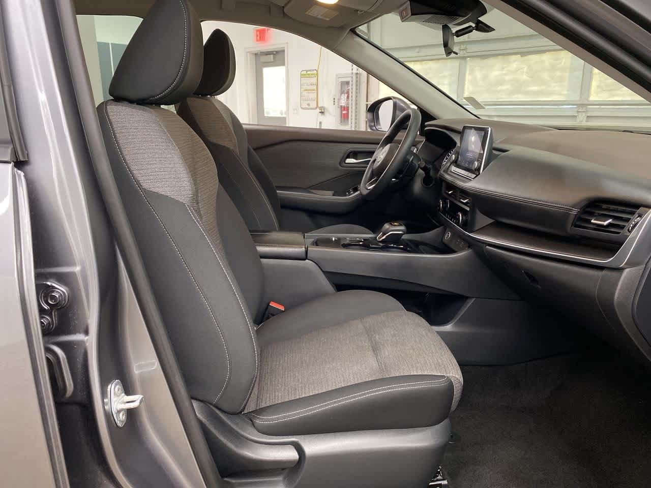 Thumbnail: 2023 Nissan Rogue - 18