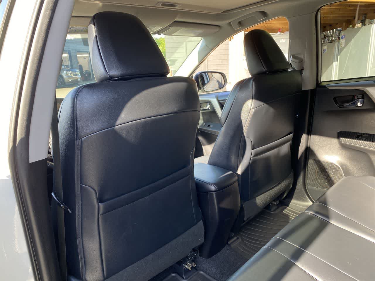 Thumbnail: 2014 Toyota RAV4 - 17