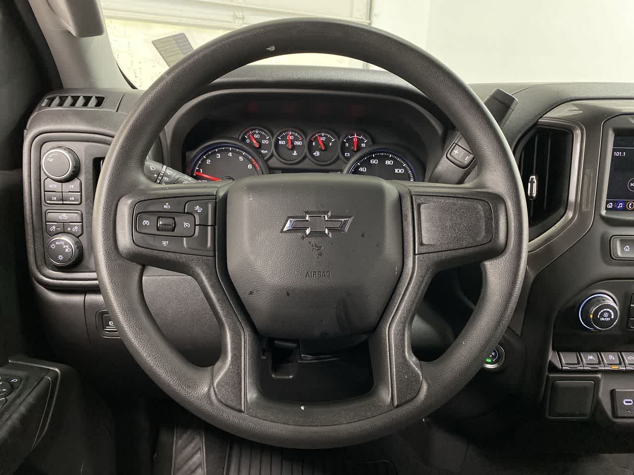 Thumbnail: 2025 Chevrolet Silverado 1500 - 19