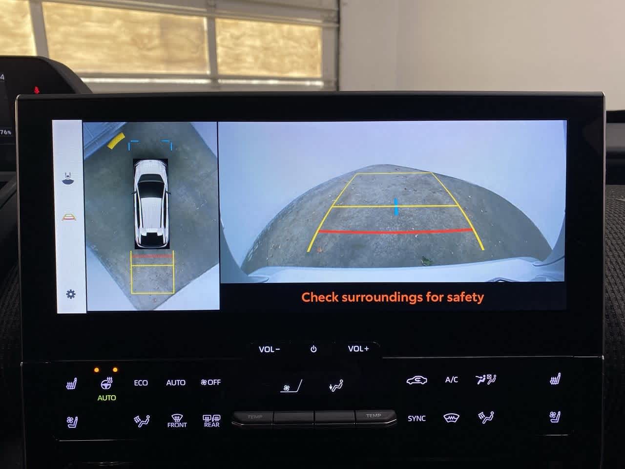 Thumbnail: 2023 Toyota bZ4X - 27