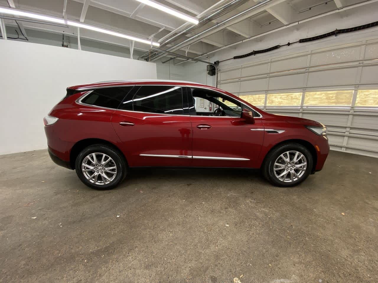 Thumbnail: 2023 Buick Enclave - 7