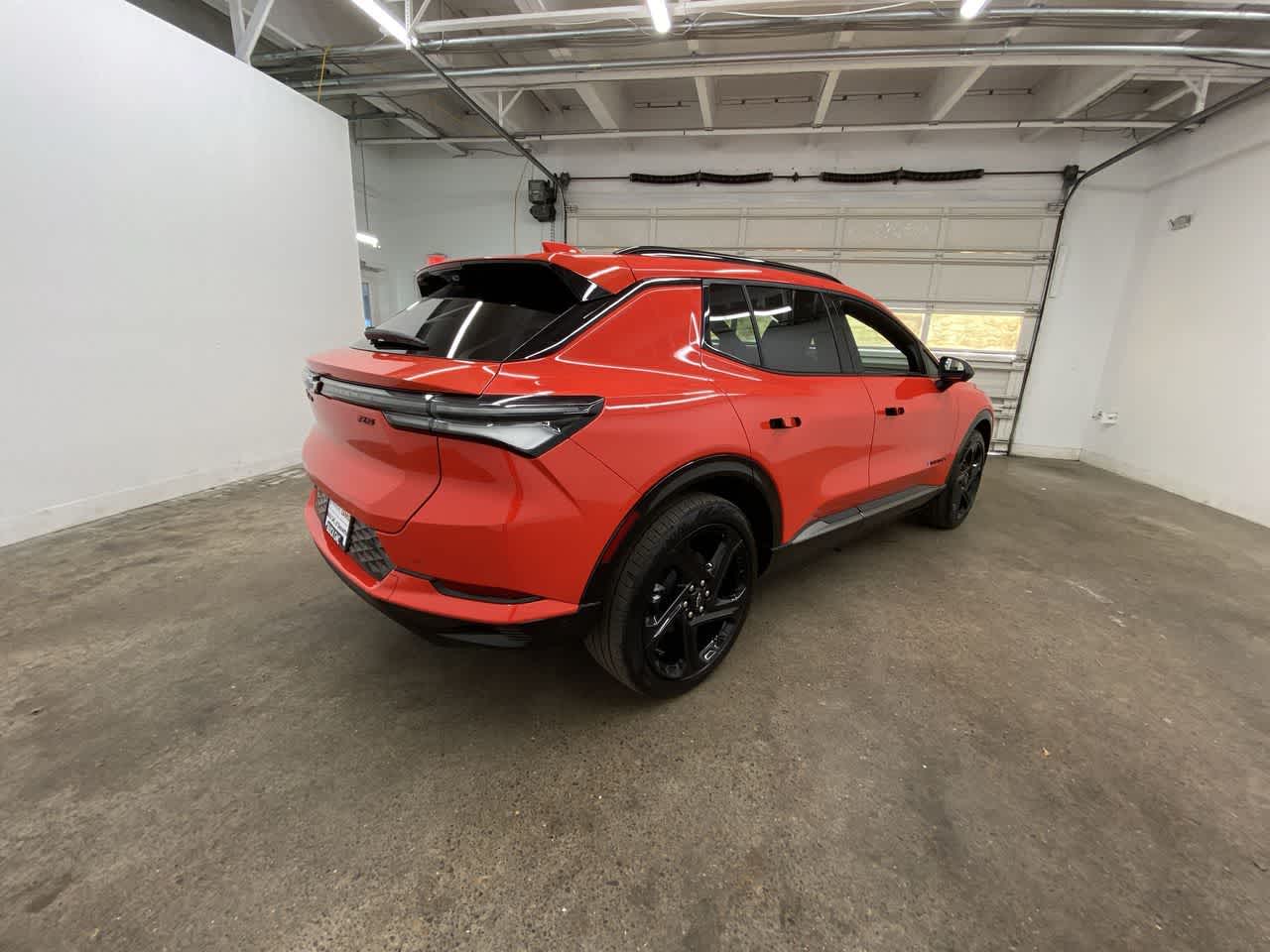 Thumbnail: 2025 Chevrolet Equinox - 6