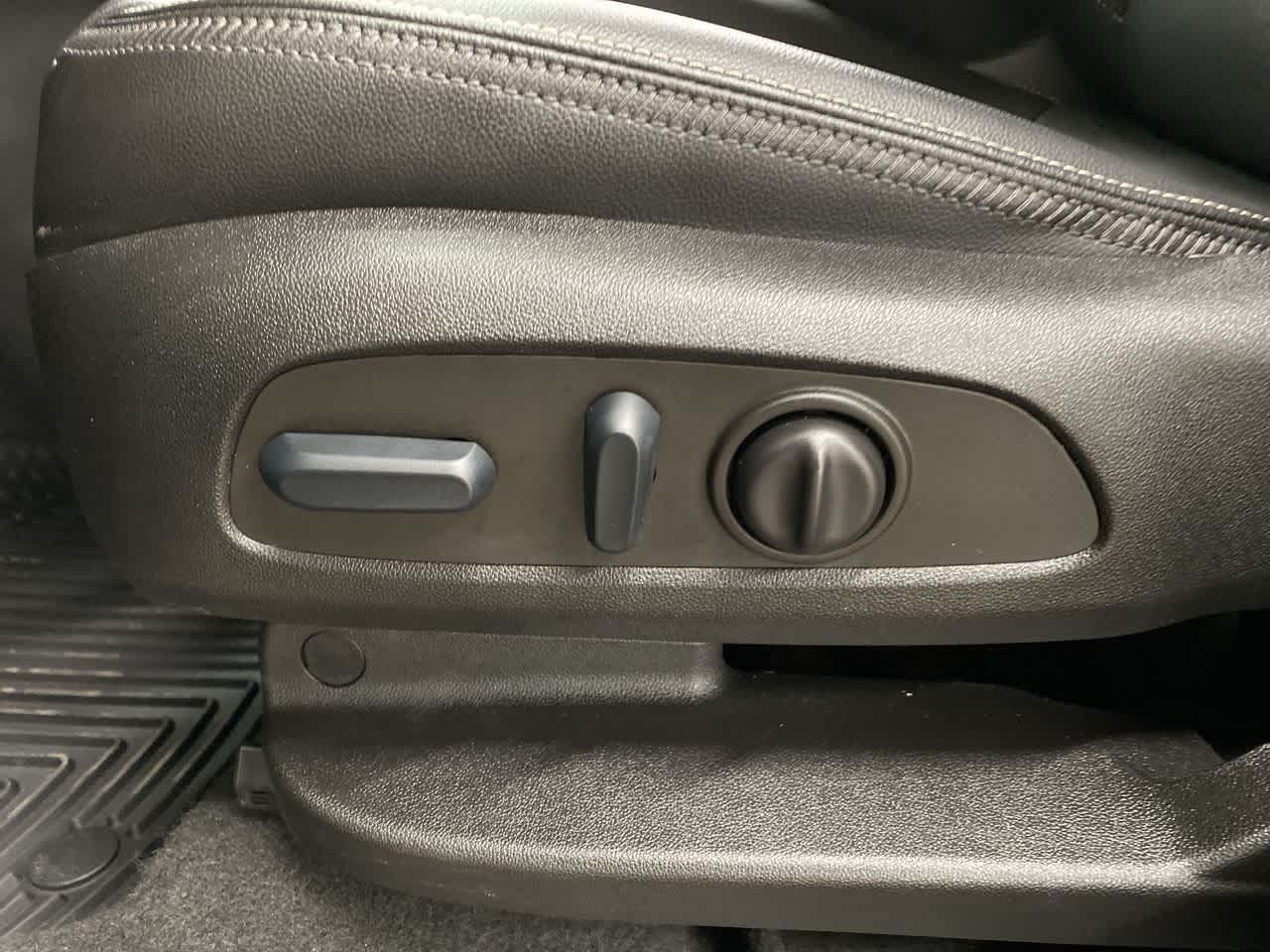 Thumbnail: 2022 GMC Terrain - 14