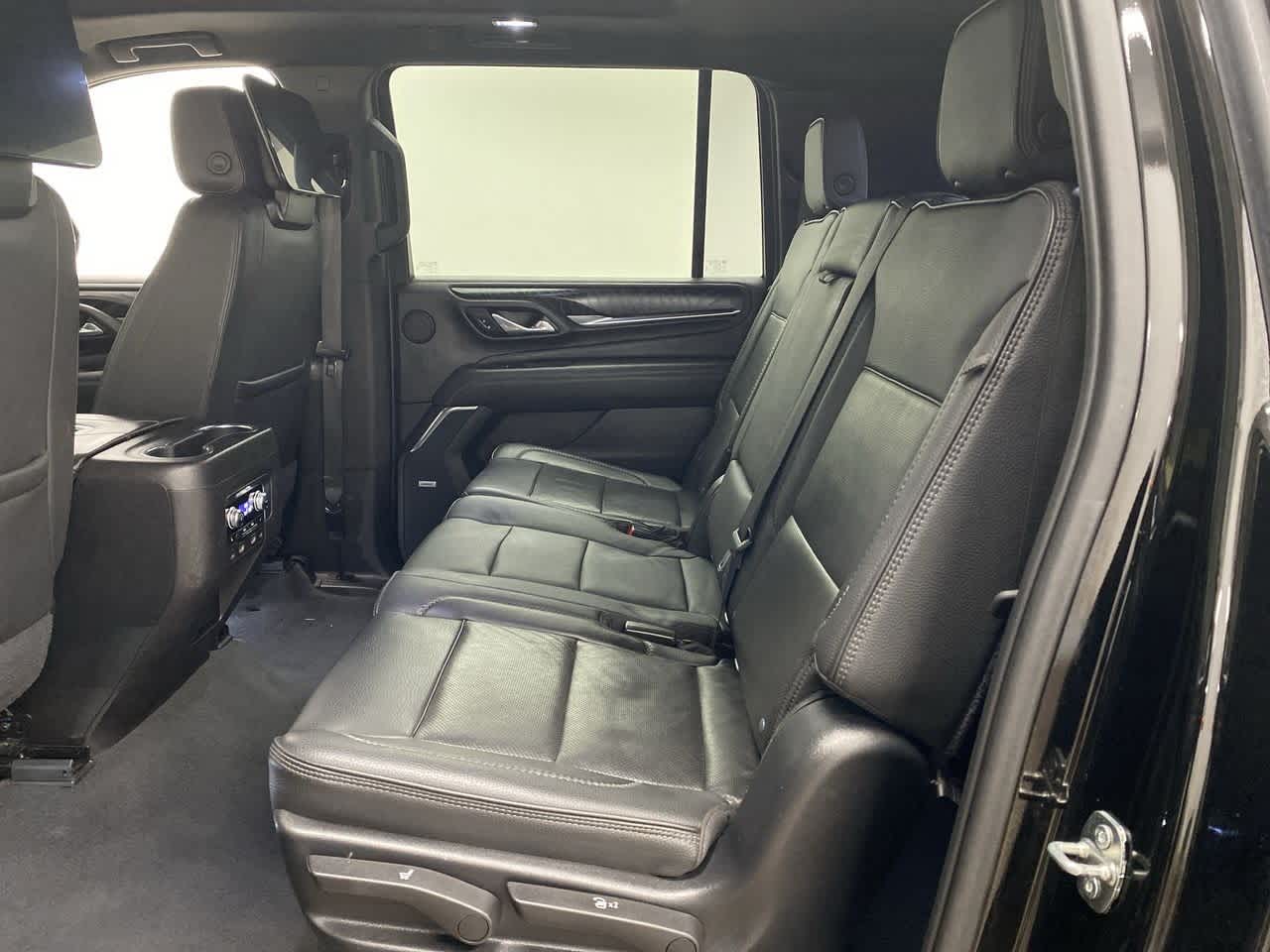 Thumbnail: 2021 GMC Yukon XL - 16