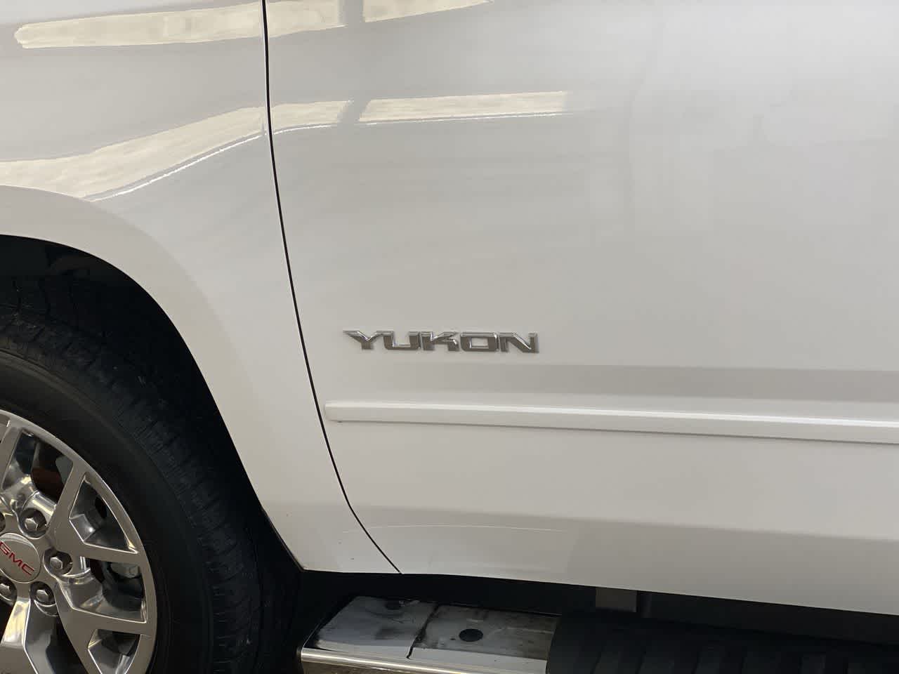 Thumbnail: 2016 GMC Yukon - 10