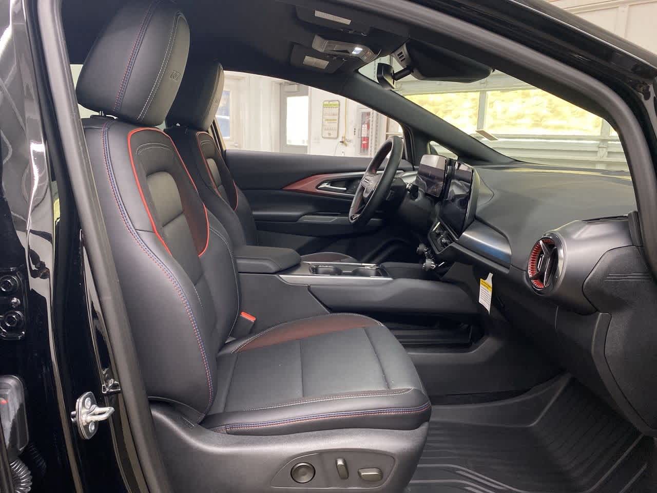 Thumbnail: 2024 Chevrolet Equinox - 20