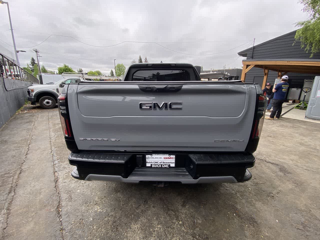 Thumbnail: 2025 GMC Sierra EV - 5