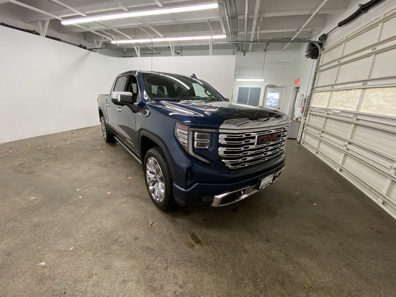 Thumbnail: 2022 GMC Sierra 1500 - 8