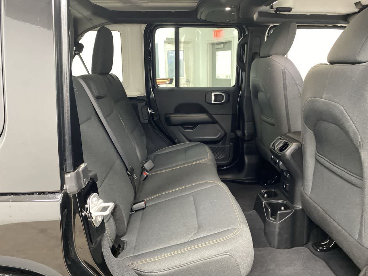 Thumbnail: 2025 Jeep Wrangler - 17